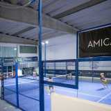 Il padel (che si pu� giocare all�interno...